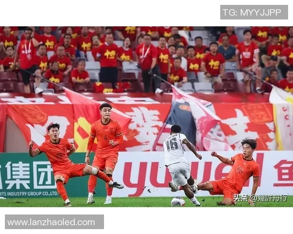 中国足球球星黑榜揭秘：那些在球场外争议不断的球员排名分析